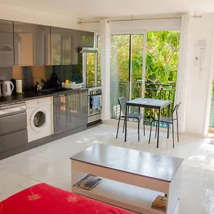 Apartment La Turbie, Logement.