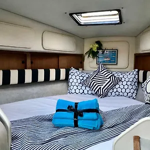  Botel Yacht Experience Barcelona Spagna